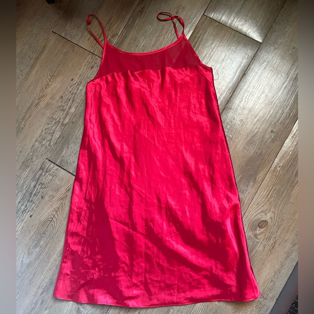 Sentiments red slip, size s